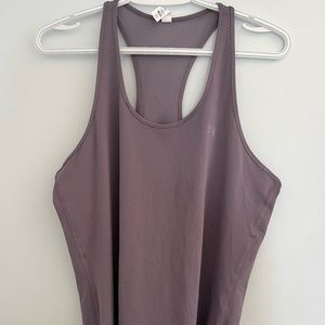 Under armour tank